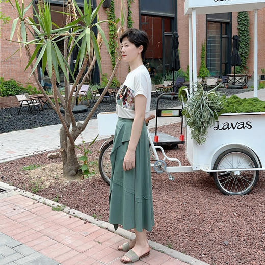 圣三利女装夏季中长款不规则百褶半身裙SL121B05 商品图1