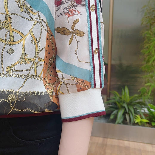 SAINT L’UCK/圣媛女装圆领印花雪纺上衣，雪纺衫SA220K23 商品图4