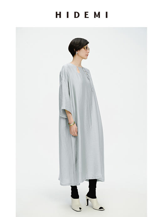 HIDEMI 镂空系带设计感廓形落肩宽松连衣裙 油画灰/沁心绿 商品图1