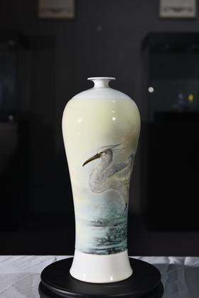 粉彩一鹭连升梅瓶