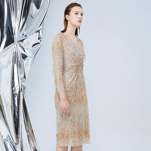 EITIE爱特爱秋季新款优雅刺绣亮片礼服连衣裙7577206 商品图8