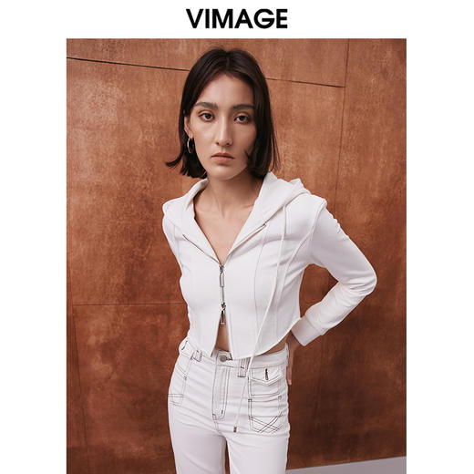 VIMAGE纬漫纪203秋季新款时尚休闲显瘦连帽女上衣V2003611 商品图3