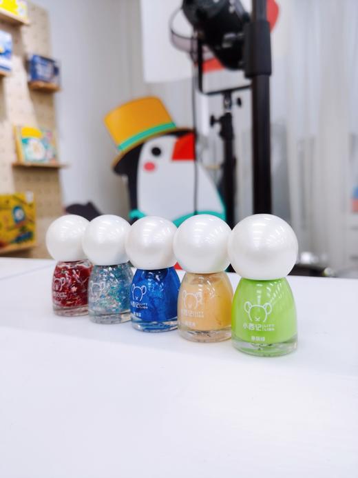 【小西记】儿童水性可剥指甲油套装，中国儿童化妆品认证🏆60%含水量，清透不闷甲✅新升级10free配方，天然不伤指甲✅不染色不残留，一撕即卸✅国际安全认证，安全无毒无味。 商品图2