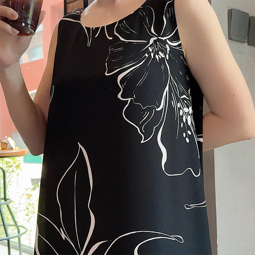 圣三利女装 优雅黑白印花无袖中长款连衣裙SL2027211 商品图4