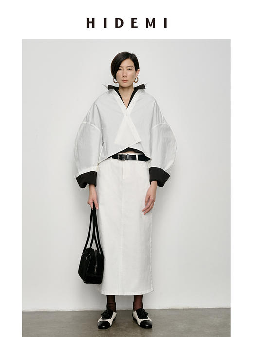 HIDEMI 特殊工艺纸感微浮雕艺术面料极简大廓形袖衬衫 都市白/黑色 商品图0
