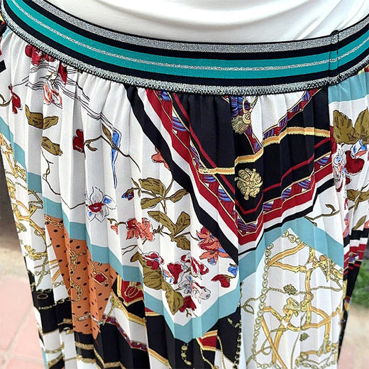 SAINT L’UCK/圣媛女装  时尚优雅多彩印花百褶半身裙SA220B23 商品图3