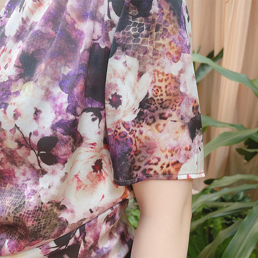 圣三利女装 新款优雅桑蚕丝印花衬衫SL2024170 商品图4