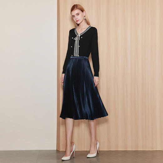 EITIE爱特爱秋季新款经典黑白撞色显瘦简约百搭通勤针织衫7101806 商品图3