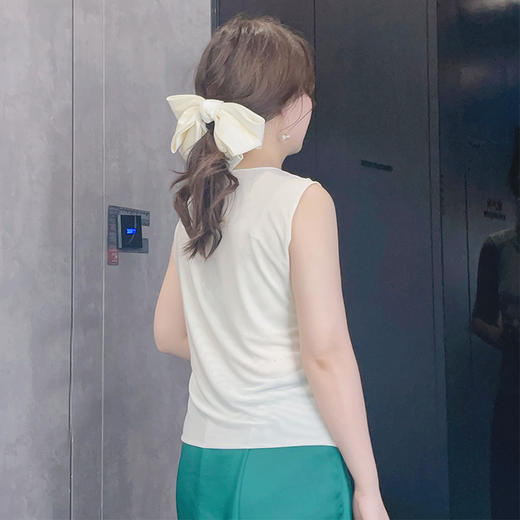 圣三利女装   新款时尚钉珠拼接蕾丝背心上衣SL2013101 商品图2