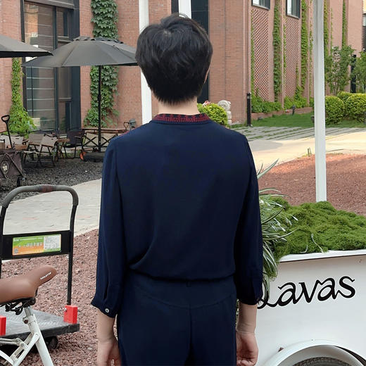 圣三利女装  民族时尚刺绣绑带衬衫SL2014179 商品图2