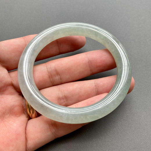 冰种淡晴水翡翠圆条手镯52 商品图4