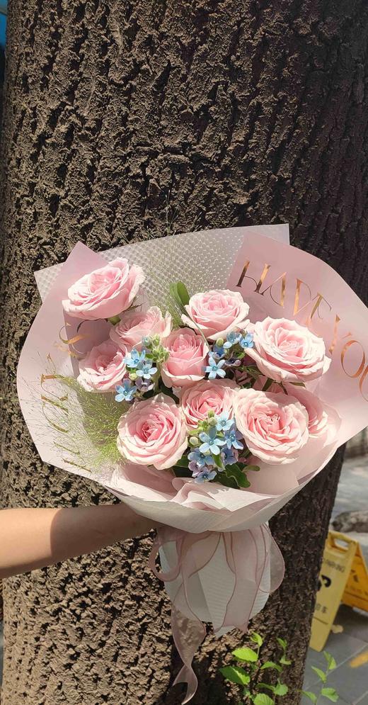 粉雪山混搭花束 商品图0