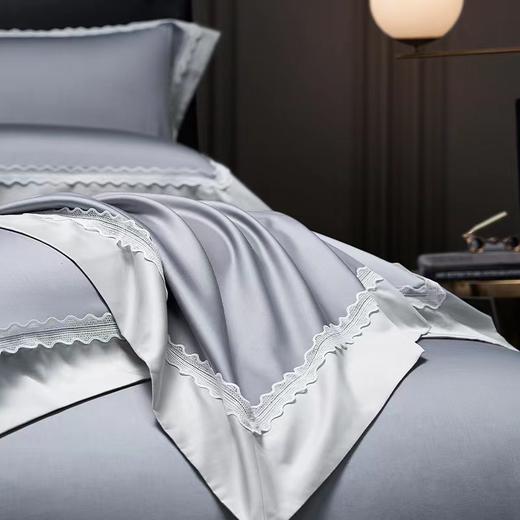 10楼寐  长绒棉缎纹蕾丝大床笠四件套--卡萝 （248*248cm）  吊牌价 6499 元 活动价5199 商品图3