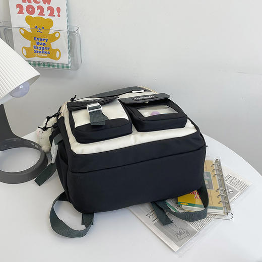 【韩版书包❗️新款大容量双肩包】春夏潮校园原宿风，外观简约却耐看，内部设计合理，多功能分层，轻松装下各种文具和书籍，适合初中高中生使用，是你上学的常备良品。开学季常备开学季六一儿童节礼物 商品图3