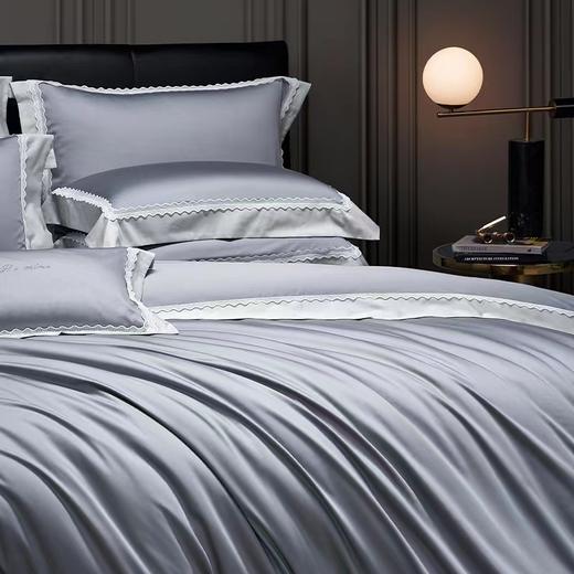 10楼寐  长绒棉缎纹蕾丝大床笠四件套--卡萝 （248*248cm）  吊牌价 6499 元 活动价5199 商品图2