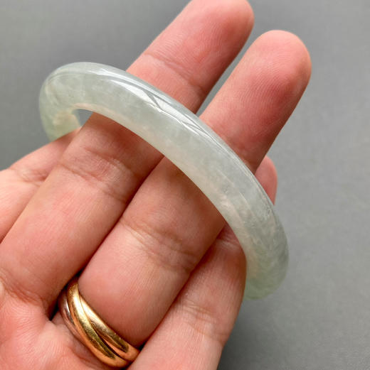 冰种淡晴水翡翠圆条手镯52 商品图7