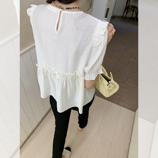 <曾小咸推荐>巨折清仓秒杀，稀有现货24小时发【仅限今日】【奶油贝壳】泡泡袖圆领雪纺短袖 商品图1