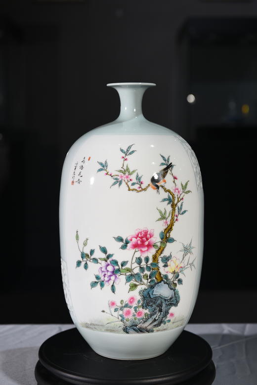 粉彩玉堂富贵赏瓶 商品图0