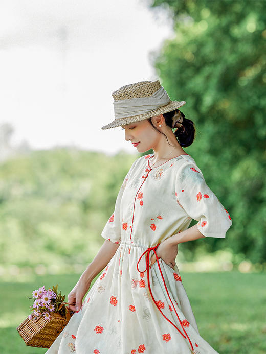 HM-S407夏季文艺苎麻印花连衣裙圆领系带中国风花朵盘扣中袖大摆长裙 商品图2