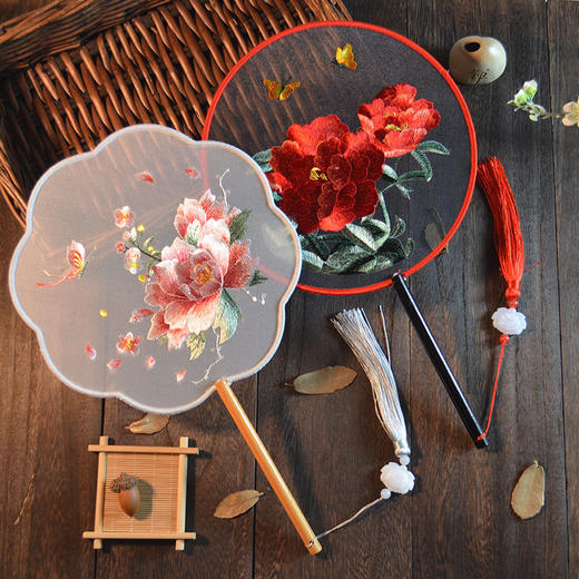 双面绣古风圆扇刺绣团扇八瓣牡丹仙子荷花汉服专用苏绣百搭舞蹈扇 商品图0