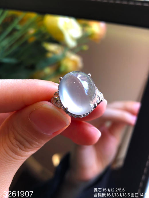 3261907 ，玻璃蛋面戒指。具体价格微信咨询 商品图0