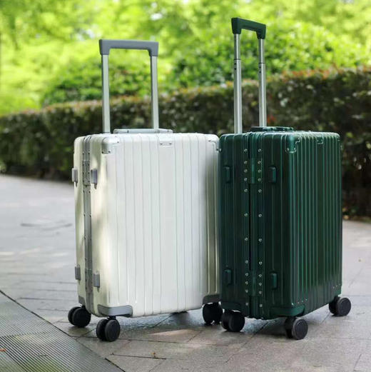 【瑞森纳 PC铝框拉杆箱】  轻松无负担 抗压耐摔 万向轮超级静音 航空级材质行李箱 商品图0