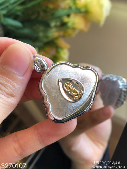 3270107，玻璃佛公吊坠。具体价格微信咨询 商品图8