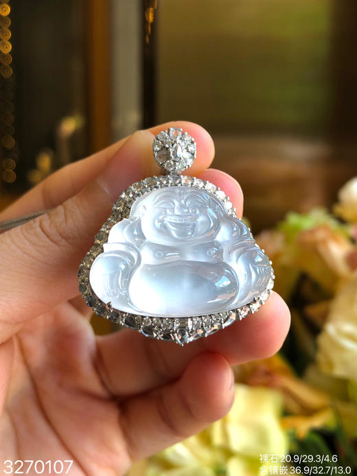 3270107，玻璃佛公吊坠。具体价格微信咨询 商品图0