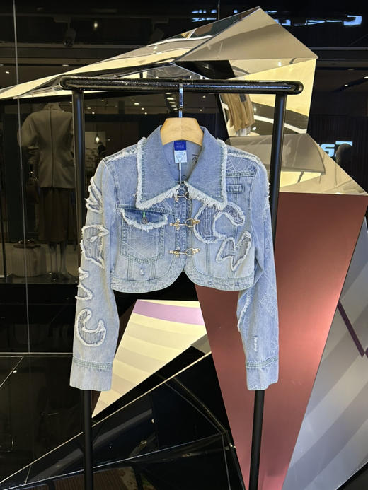 金属扣牛仔外套 商品图0