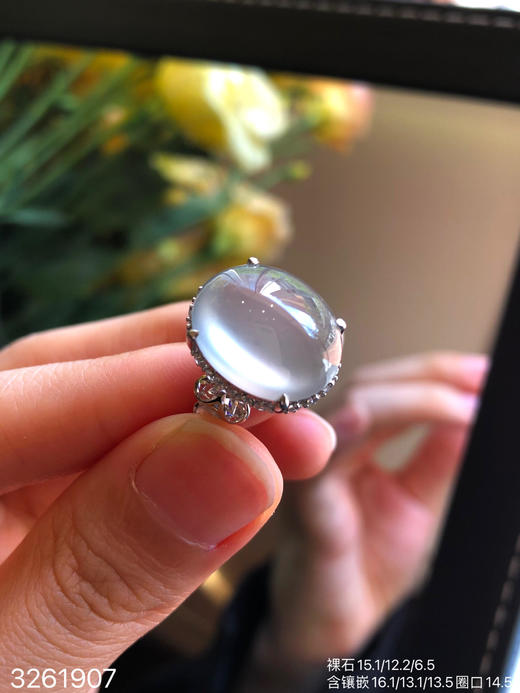 3261907 ，玻璃蛋面戒指。具体价格微信咨询 商品图3