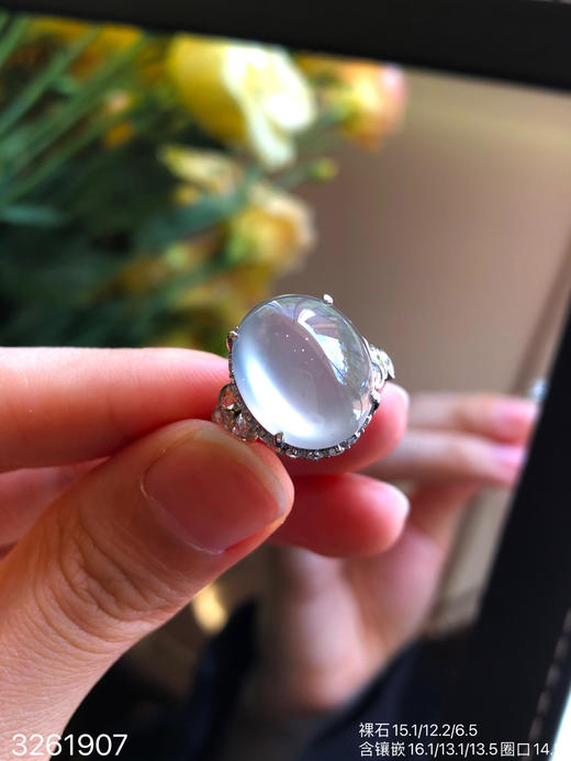 3261907 ，玻璃蛋面戒指。具体价格微信咨询 商品图2