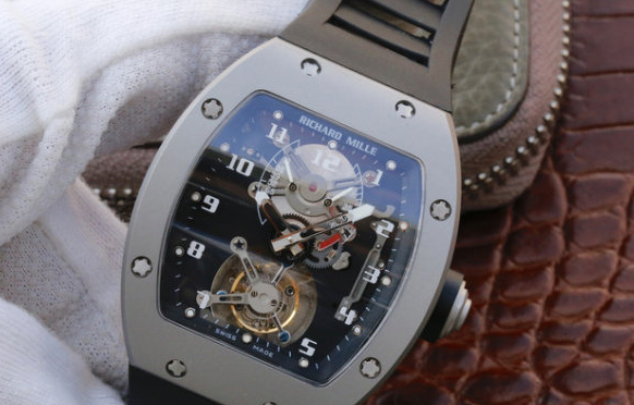 JB厂理查德米勒真陀飞轮复刻表详解-JB厂理查德米勒RM001复刻表升级了什么地方?