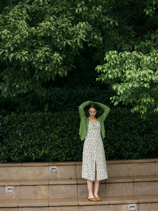 【周四精选福利】HeyDress法式方领连衣裙女复古收腰开叉设计长袖气质碎花裙子 商品图1