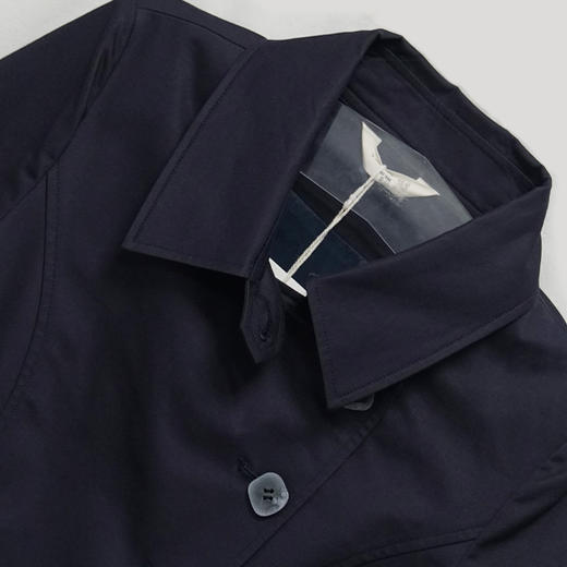 VIVIAN LIU R2313108春女装新款单排扣系腰带翻领收腰长袖风衣 商品图2