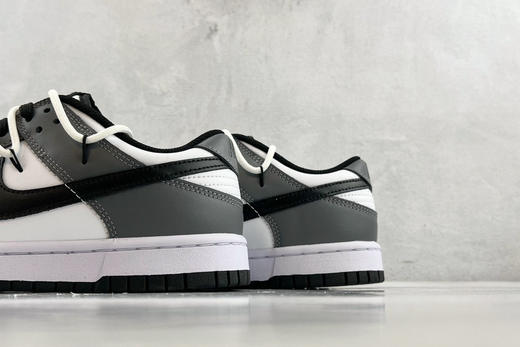 YC纯原 350🉐️
【定制球鞋】 Nike Dunk Low 雾色渡鸦 商品图7