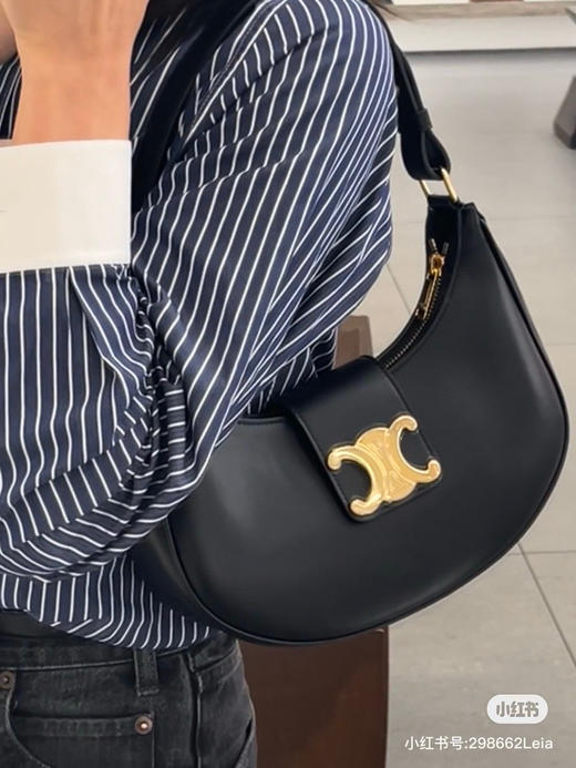𝘾𝙚𝙡𝙞𝙣.𝙚 ava2023
新款月亮腋下包 头层牛皮 商品图2