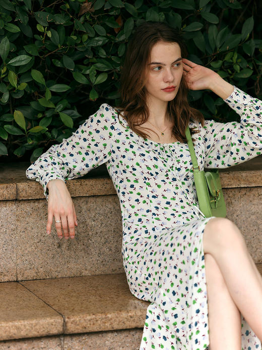 【周四精选福利】HeyDress法式方领连衣裙女复古收腰开叉设计长袖气质碎花裙子 商品图2