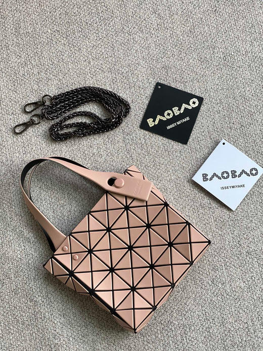 三宅𝟐𝟎𝟐𝟑最新小方盒（配链条） 商品图4