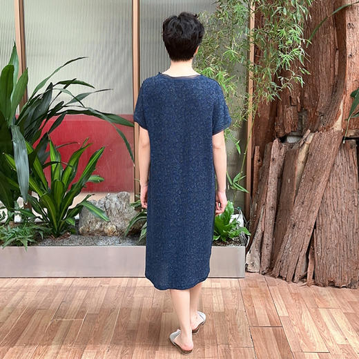 圣三利女装 茧型褶皱微弹金丝中长款连衣裙SL1927226 商品图2