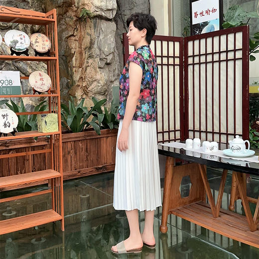 圣三利女装 新款优雅印花无袖半高领针织背心SL2013106 商品图1