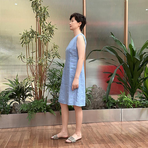 圣三利女装 新款天然亚麻无袖修身款连衣裙SL2017110 商品图1