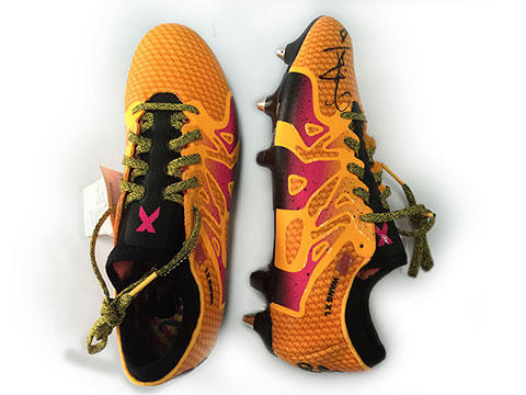 【珍品】王晓龙签名定制球鞋 商品图5