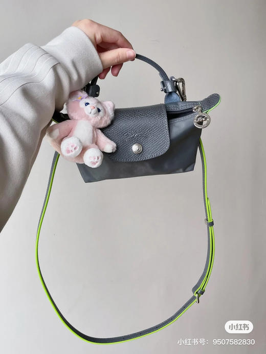 新石墨灰.
终于有货啦 
代购级别珑骧mini饺子🥟 商品图2