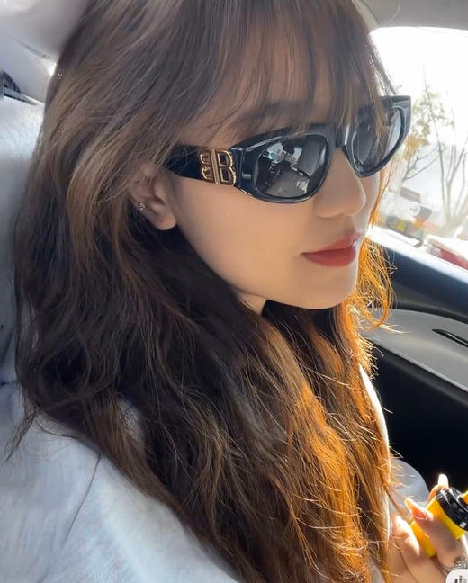 巴黎家墨镜 198(淡季活动价)
侧边双B logo 自带时髦buff 商品图3