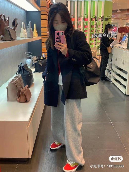 🉐️228包邮 （小号）
原单品质出 〰️ 
龙骧再生尼龙包 商品图2