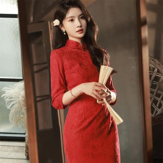 2023秋冬新款红色侧八扣蕾丝旗袍 宴会订婚敬酒服改良旗袍连衣裙 商品图2