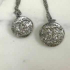 北京仓｜Gigi Paris-叶片 双C Logo-银色大号 Vintage纽扣  项链［法国设计师］