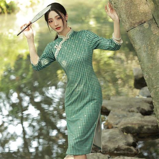 2023秋季新款雪花绒花边格子中长旗袍年轻款 清新文艺旗袍连衣裙 商品图0