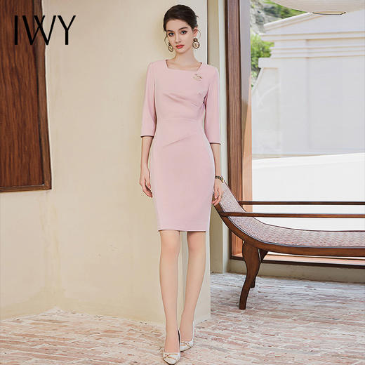 IWY/气质连衣裙女神范裙子女夏季新款法式高级感粉色西装裙显瘦Q961 商品图0
