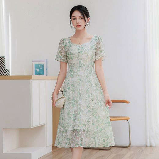 【清仓超15天不保价】奢姿2025年夏季新款大码女装碎花裙子胖妹妹方领鱼尾时尚连衣裙9932825862【1】 商品图2